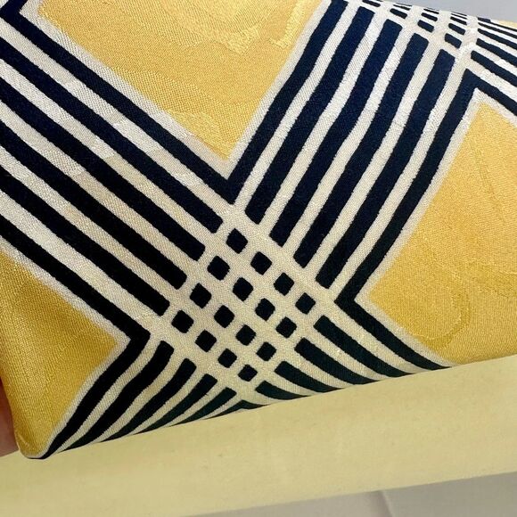 Britches of Georgetown Yellow and Black Geometric Men's Silk Ties - Picture 7 of 7